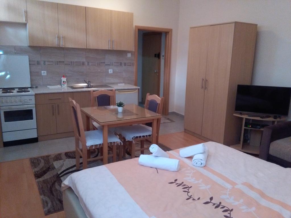 Sun City Apartments تريبينيي المظهر الخارجي الصورة