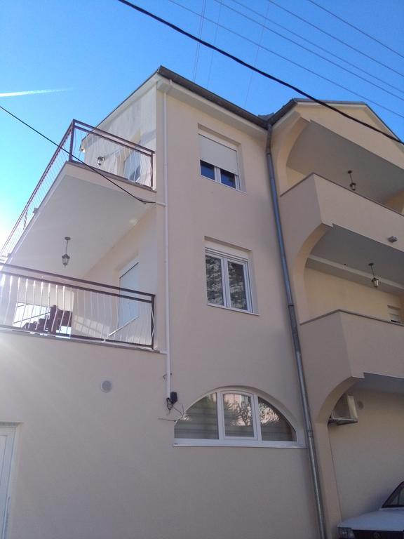 Sun City Apartments تريبينيي المظهر الخارجي الصورة