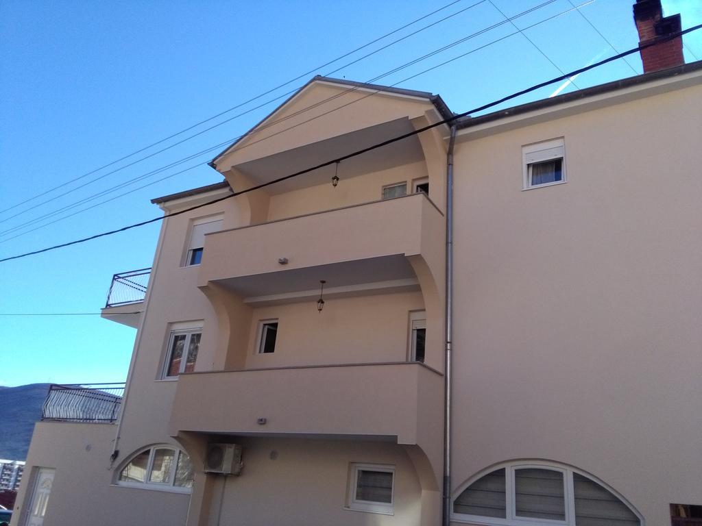 Sun City Apartments تريبينيي المظهر الخارجي الصورة
