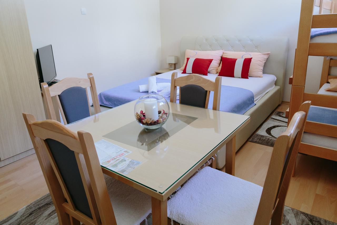 Sun City Apartments تريبينيي المظهر الخارجي الصورة